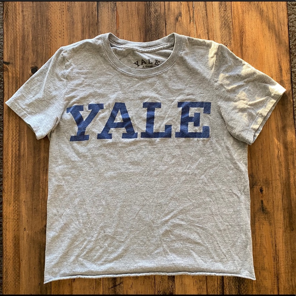 Yale T-shirt